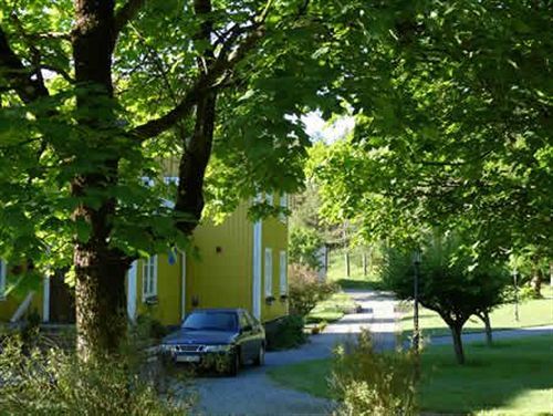 Hotel Perolofgarden Åsbro Exterior photo
